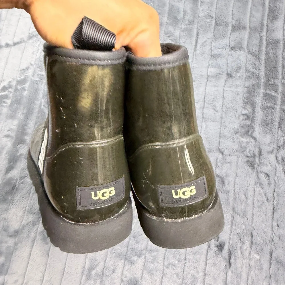 UGG Classic Clear Mini Boots Womens 7 Black Waterproof Logo 1113190